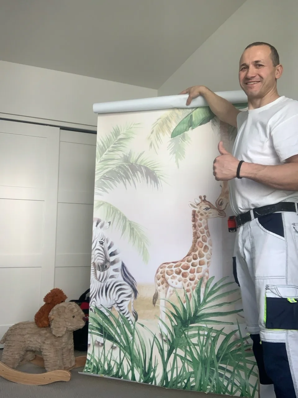 Prime Paperhanging Solutions
